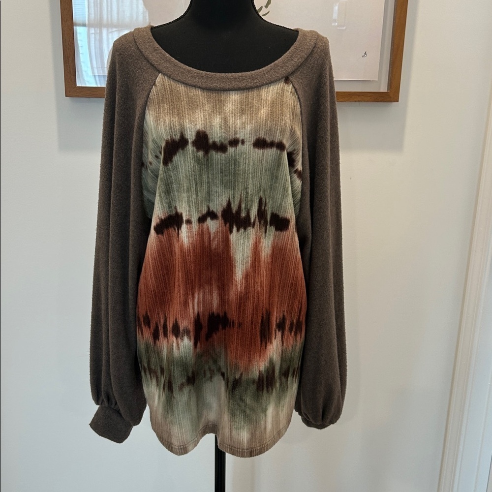 Adora Women's Medium Soft Sweater Tie Dye look. NWT